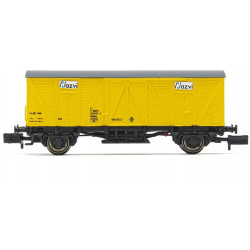 AZVI, vagón cerrado 2 ejes, J3  decoración amarilla,  ép. VI Arnold HN6517-2