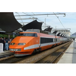 TGV Sud-Est "Special edition" 10 coach. Train 08 - Kato 10-2134